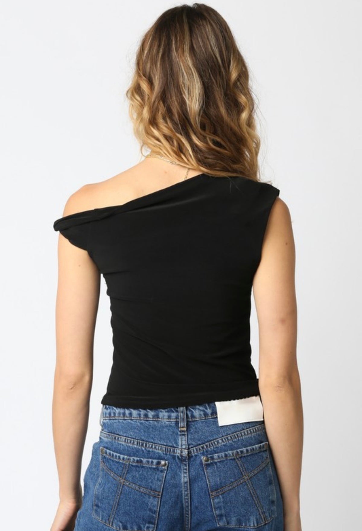 THE MUSE ONE SHOULDER TOP