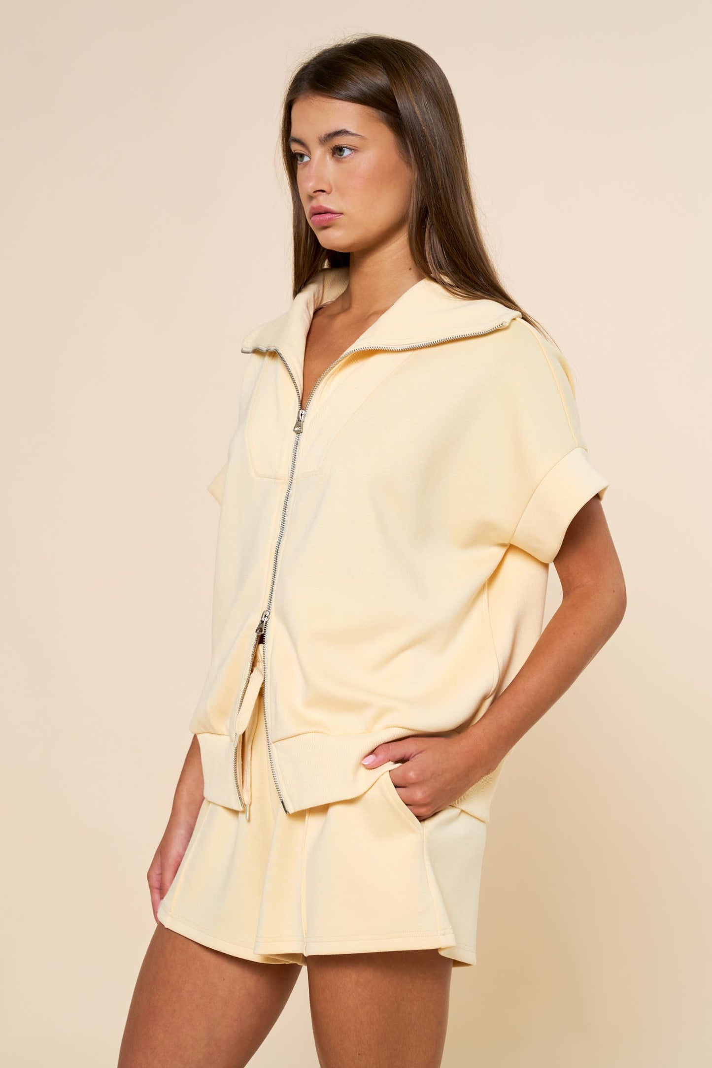 BUTTER YELLOW ZIP TOP
