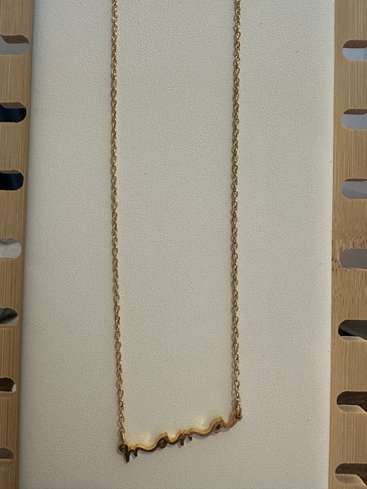 MAMA NECKLACE