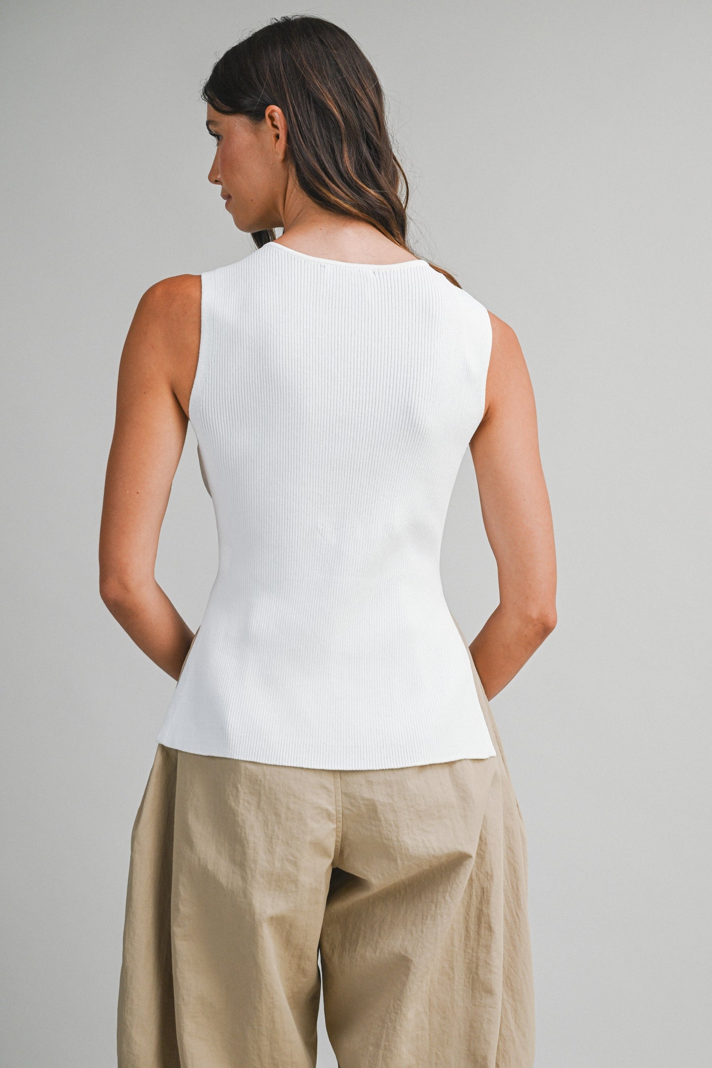DOWNTOWN RIBBED ESSENTIAL TEE
